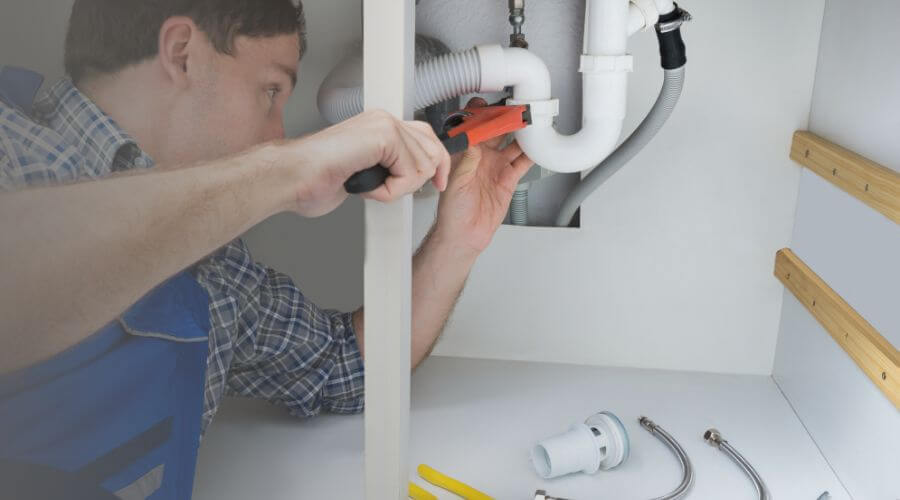 Professional Tankless Water Heater Installation in Leona, TX
